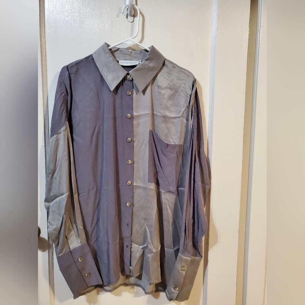 Contrasting Button Up